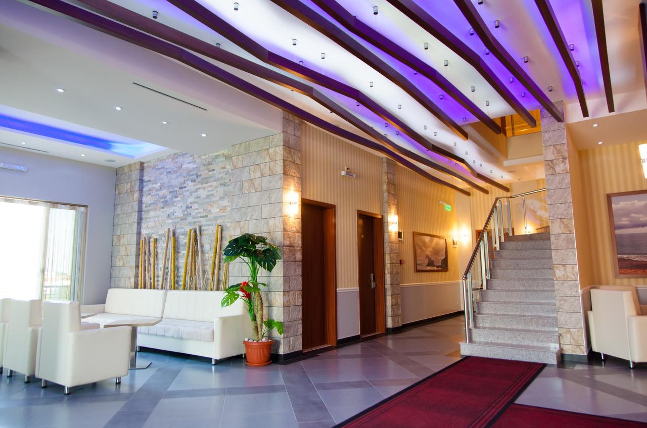 Hotel Blue Moon Ulcinj Eksteriør billede