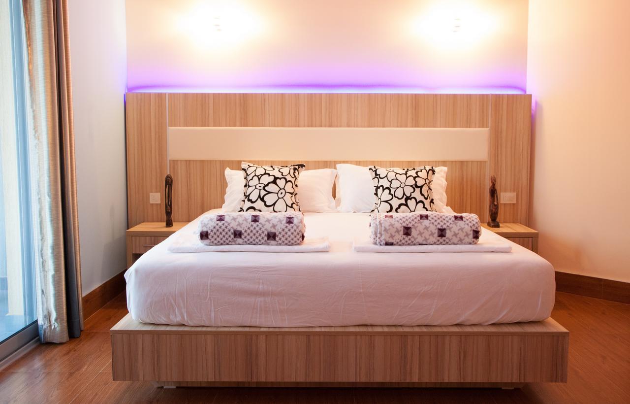 Hotel Blue Moon Ulcinj Eksteriør billede