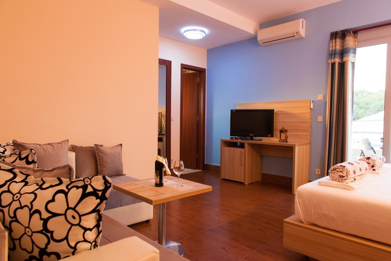 Hotel Blue Moon Ulcinj Eksteriør billede