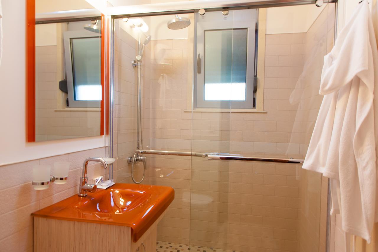 Hotel Blue Moon Ulcinj Eksteriør billede